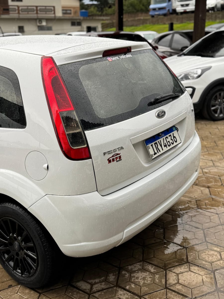 imagem-https://www.socarrao.com.br/sc-vehicle-images-prod/13790/1769987990312-6897588OR_1756905640_14_430.jpg