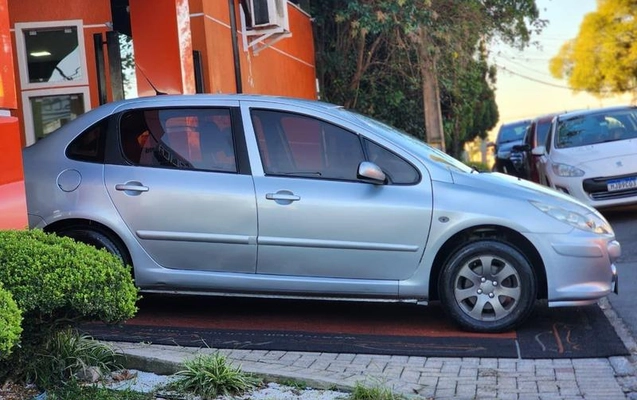 imagem-https://www.socarrao.com.br/sc-vehicle-images-prod/1379744/1786631482856-8017053_8_B_d80bd33094.jpeg