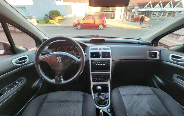 imagem-https://www.socarrao.com.br/sc-vehicle-images-prod/1379744/1786631482861-8017053_5_B_78ed11b952.jpeg