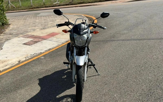 imagem-https://www.socarrao.com.br/sc-vehicle-images-prod/1380053/1789044045934-8051197_6_B_b34b031b0a.jpeg