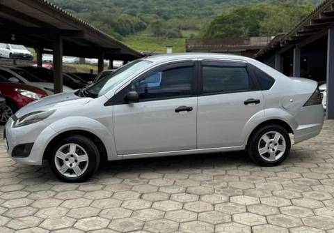 Ford Fiesta Class 1.6 8V 98cv 5p 2011 Cinza — foto 1 de 3