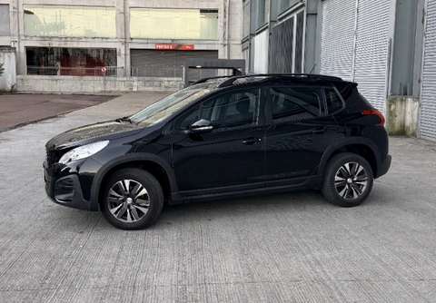 Peugeot 2008 2020 Preto — foto 1 de 3