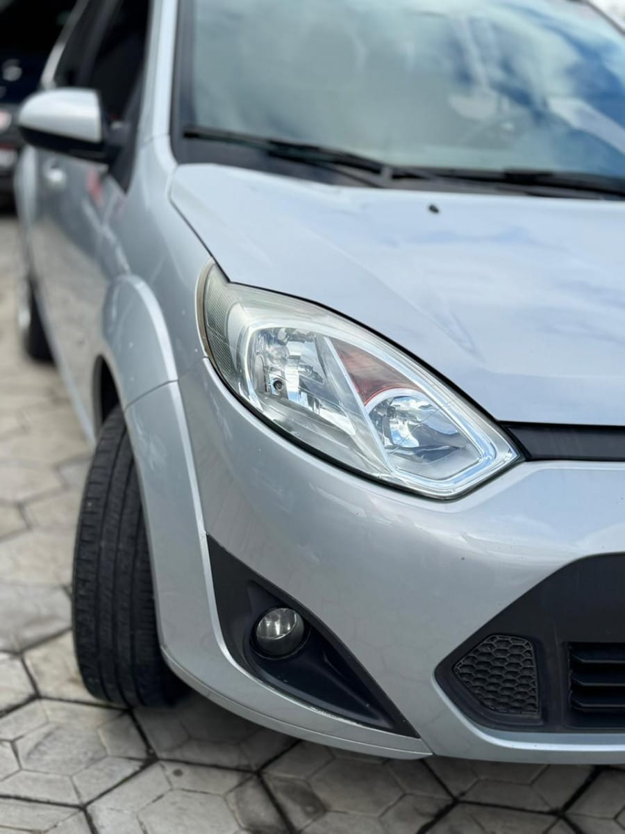 imagem-https://www.socarrao.com.br/sc-vehicle-images-prod/13818/1769987995774-7062337OR_1763152115_52_80.jpg