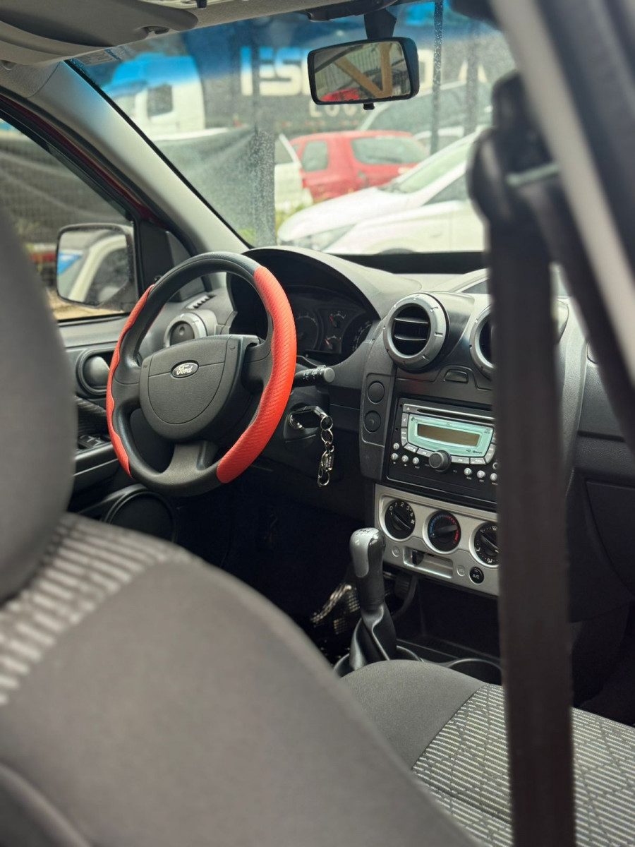 imagem-https://www.socarrao.com.br/sc-vehicle-images-prod/13823/1769987996833-7103276OR_1764759224_59_620.jpg