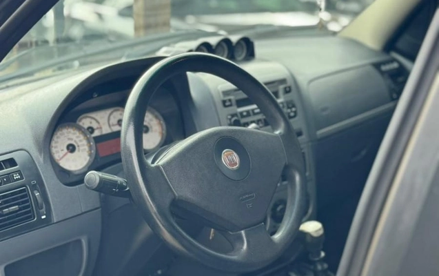 imagem-https://www.socarrao.com.br/sc-vehicle-images-prod/13830/1769987998209-7158093OR_1765743961_12_970.jpg
