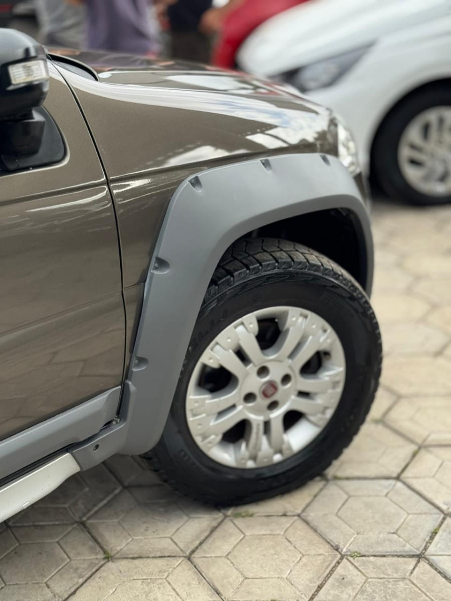 imagem-https://www.socarrao.com.br/sc-vehicle-images-prod/13830/1769987998209-7158093OR_1765743961_21_110.jpg