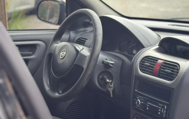 imagem-https://www.socarrao.com.br/sc-vehicle-images-prod/13845/1771509830140-0Yrd5euhtKuE2CpavtjWHBc7RiXUgAAI.jpg
