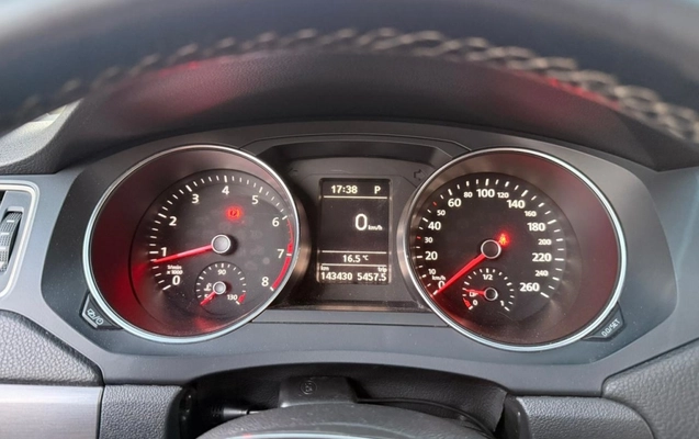 imagem-https://www.socarrao.com.br/sc-vehicle-images-prod/1399067/1778670650496-5_102307.jpg