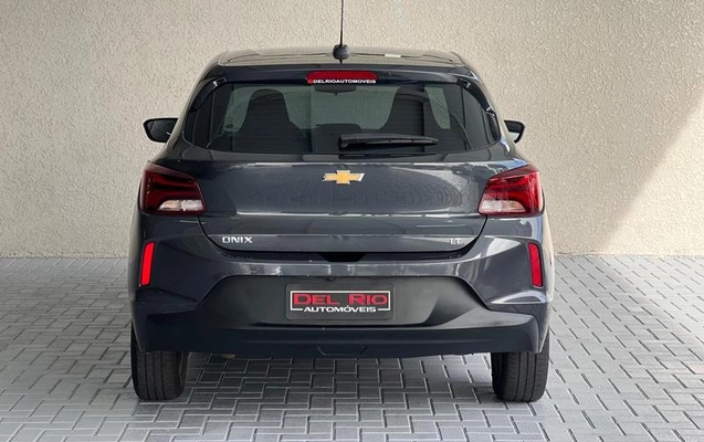 imagem-https://www.socarrao.com.br/sc-vehicle-images-prod/1399137/1778672928061-7590771_5_B_a241277cc5.jpeg
