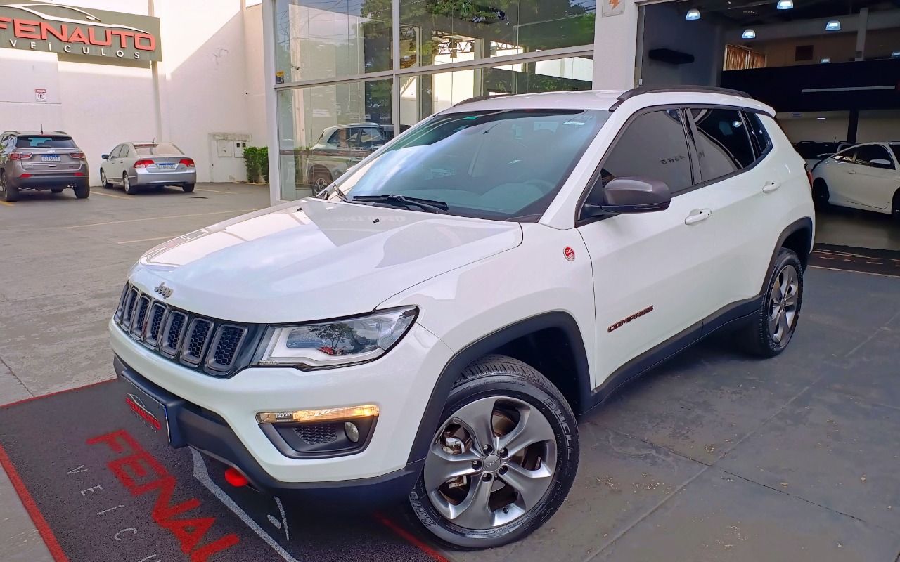 Jeep Compass 2017 Branco — foto 1 de 3