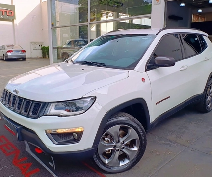 Jeep Compass 2017 Branco — foto 1 de 3