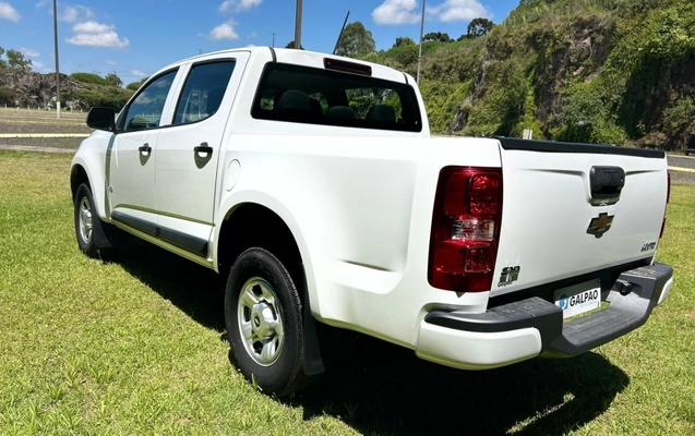 imagem-https://www.socarrao.com.br/sc-vehicle-images-prod/1401100/1778676490989-9_042249.jpg