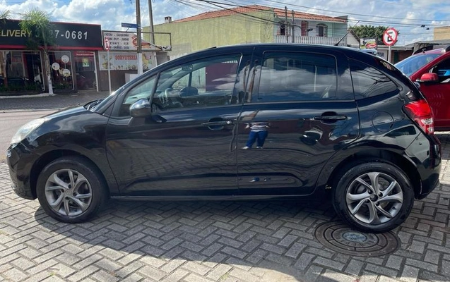 imagem-https://www.socarrao.com.br/sc-vehicle-images-prod/1402126/1778677936602-6853242_3_B_d36b0c75d0.jpeg