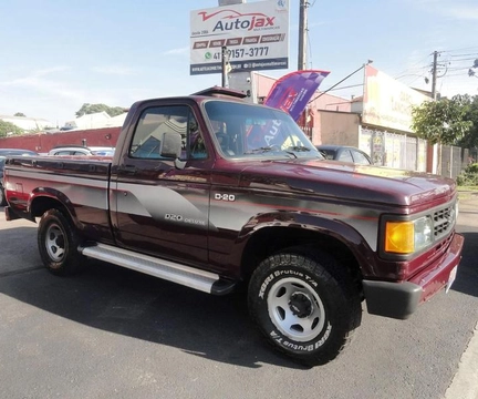 Chevrolet D-20 1992 Vermelho — foto 1 de 3