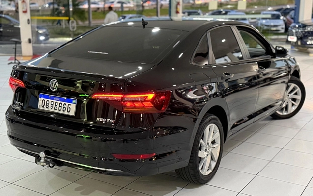 imagem-https://www.socarrao.com.br/sc-vehicle-images-prod/1402361/1778678497083-NmE2ZjkxNmMtNzljMi00YmIxLThhODQtOTdmODUxNjQ2NmEwLmpwZWc.jpeg