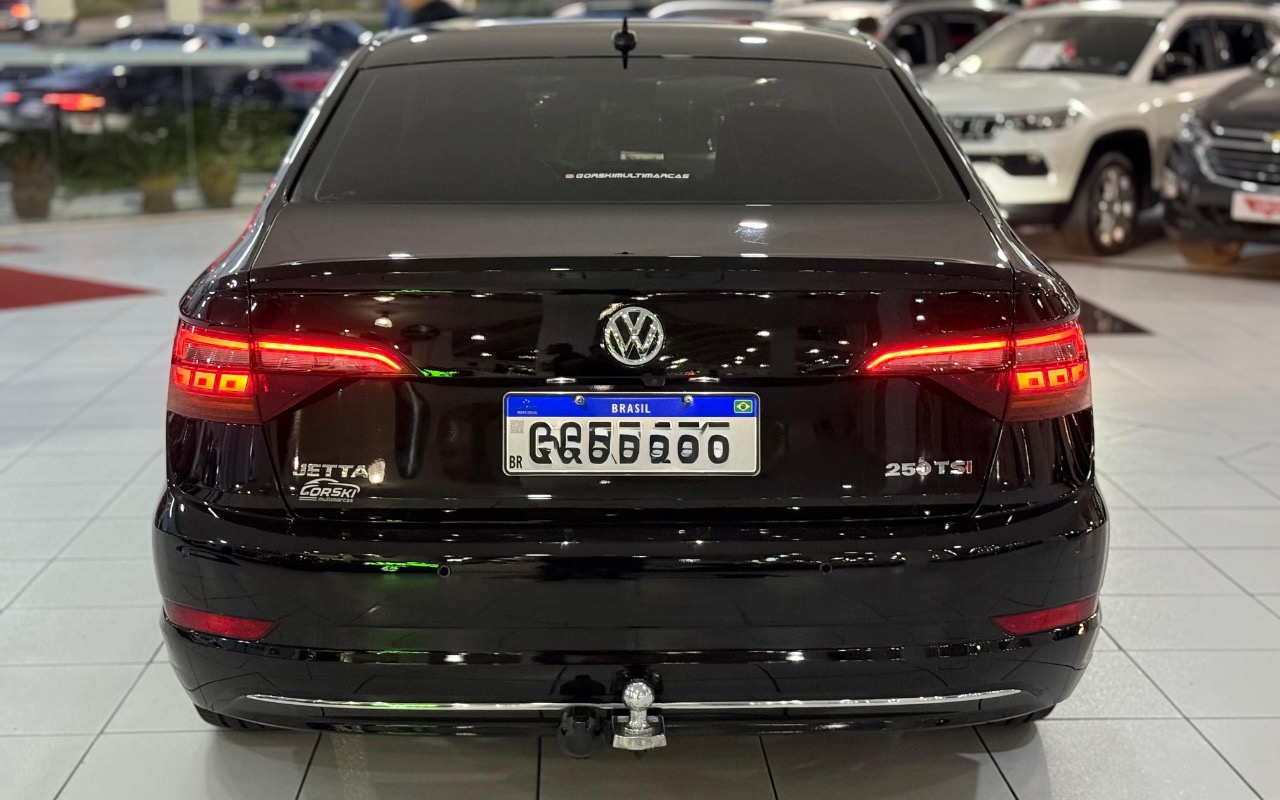 imagem-https://www.socarrao.com.br/sc-vehicle-images-prod/1402361/1778678497133-ZmRmYzQ3ZjYtMjZmNy00ZDY2LTg5Y2YtNDExMWViYWU2ZjRkLmpwZWc.jpeg