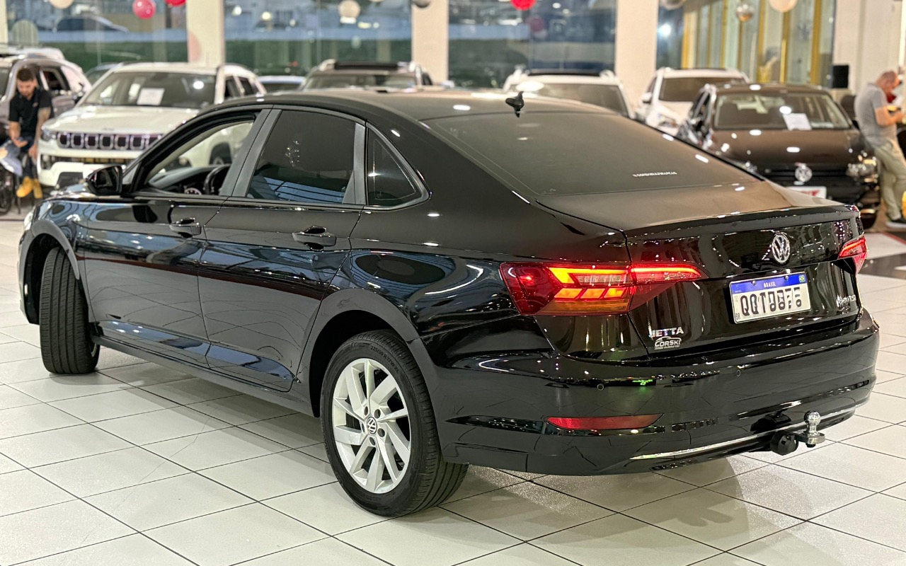 imagem-https://www.socarrao.com.br/sc-vehicle-images-prod/1402361/1778678497184-MjgxYWM1MDUtNDU5NS00N2Y3LTk1YTUtMTE5OWUyNzg0ZmJiLmpwZWc.jpeg