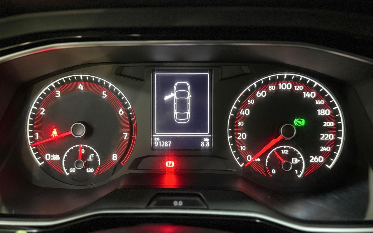 imagem-https://www.socarrao.com.br/sc-vehicle-images-prod/1402361/1778678497726-YmZkMGZhZDgtMzUzMC00NmFhLTllMGYtZmY5ZjQzM2JhZDMzLmpwZWc.jpeg
