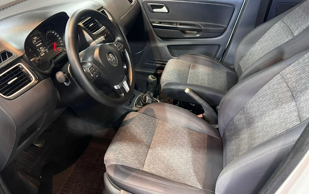 imagem-https://www.socarrao.com.br/sc-vehicle-images-prod/1404433/1778681003265-OS5qcGVn.jpeg