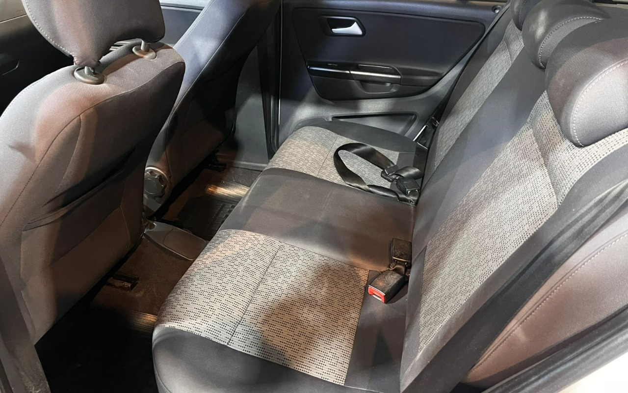 imagem-https://www.socarrao.com.br/sc-vehicle-images-prod/1404433/1778681003329-MTAuanBlZw.jpeg