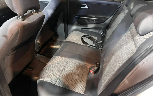 imagem-https://www.socarrao.com.br/sc-vehicle-images-prod/1404433/1778681003329-MTAuanBlZw.jpeg