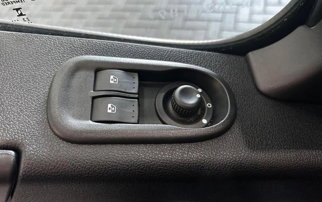 imagem-https://www.socarrao.com.br/sc-vehicle-images-prod/1404816/1778763637352-8082935_17_B_96f7e51b97.jpeg