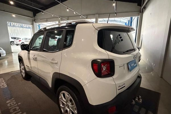 imagem-https://www.socarrao.com.br/sc-vehicle-images-prod/1405075/1788546865750-8082458_4_B_06f5f74312.jpeg