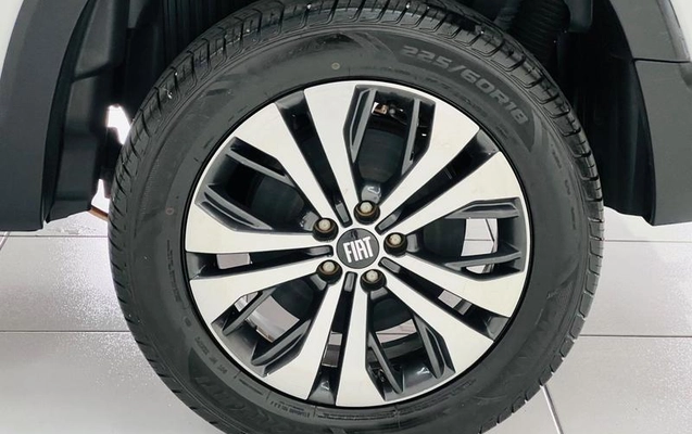 imagem-https://www.socarrao.com.br/sc-vehicle-images-prod/1405991/1787778273414-8083184_21_B_5e7fd07f91.jpeg
