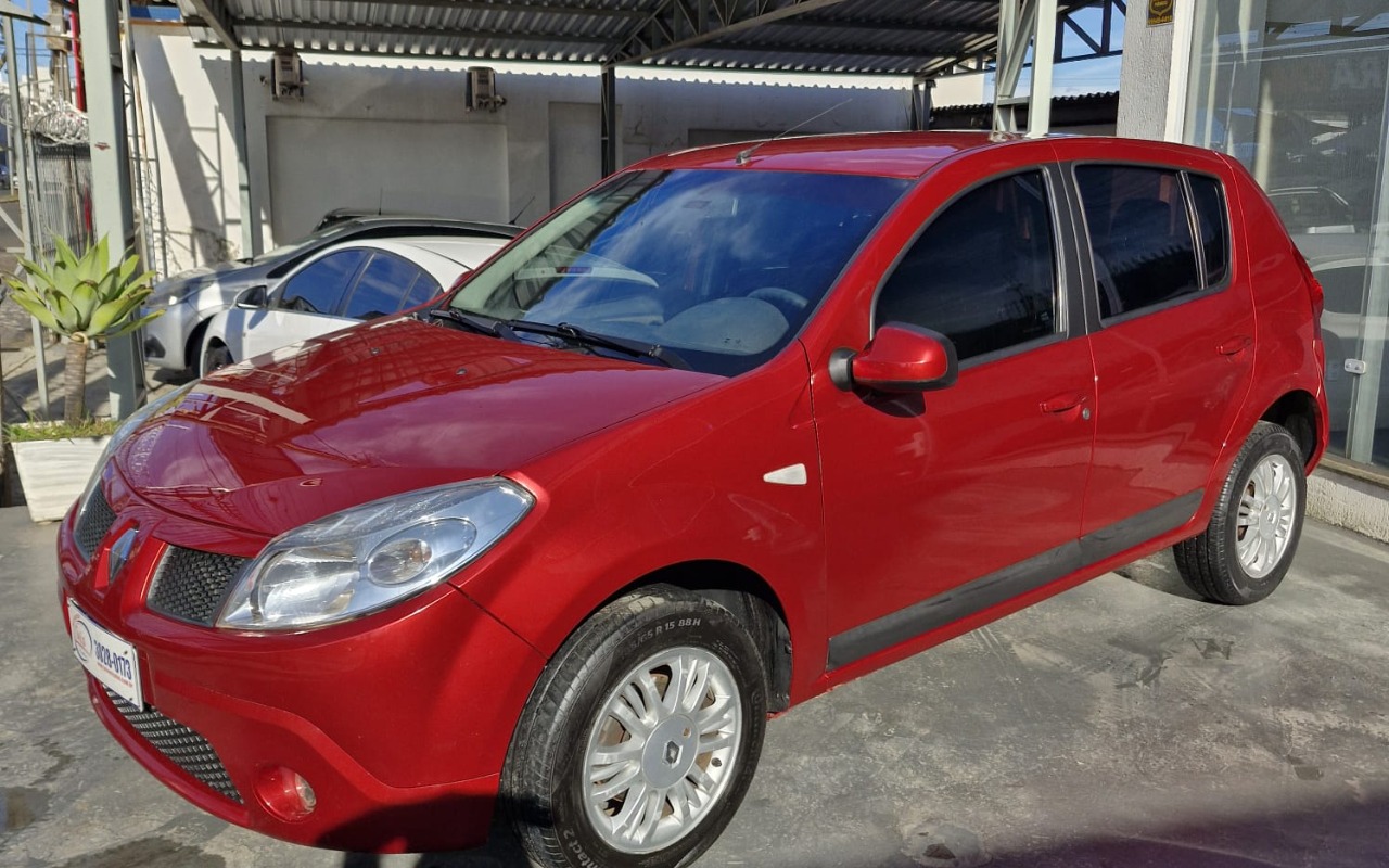 Renault Sandero Privilège Hi-Flex 1.6 8V 5p na cor Vermelho em Ponta Grossa / PR - 1406052