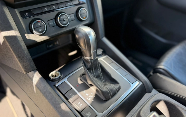 imagem-https://www.socarrao.com.br/sc-vehicle-images-prod/1406072/1778683449129-003_566d815858d2ba4d3dacc15cf7a0fe6d.jpeg