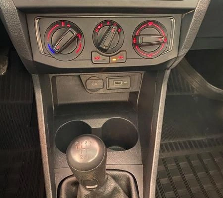 imagem-https://www.socarrao.com.br/sc-vehicle-images-prod/1411055/1790188008158-8080065_1_B_5b4ad0e051.jpeg