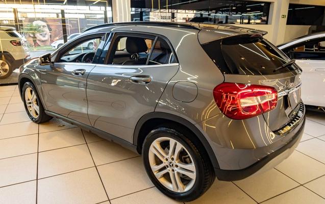 imagem-https://www.socarrao.com.br/sc-vehicle-images-prod/1412334/1789406022466-641960c9-c2ff-4062-8069-7a0a40b044eb.jpg
