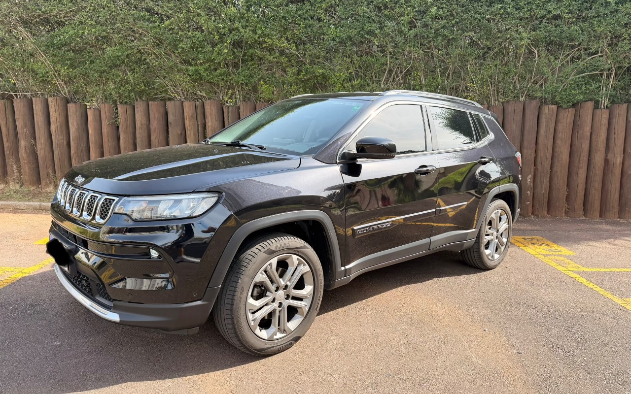 Jeep Compass 2023 Preto — foto 1 de 3