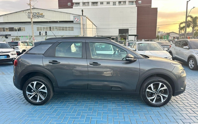 imagem-https://www.socarrao.com.br/sc-vehicle-images-prod/1414471/1778696961332-51433082bedc4e7f98cd8633b2bed5ed_1778696740548.jpg
