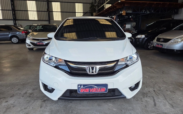 imagem-https://www.socarrao.com.br/sc-vehicle-images-prod/1414997/1778697884010-MjAyNjAzMDVfMTQ1ODEzLmpwZy5qcGVn.jpeg