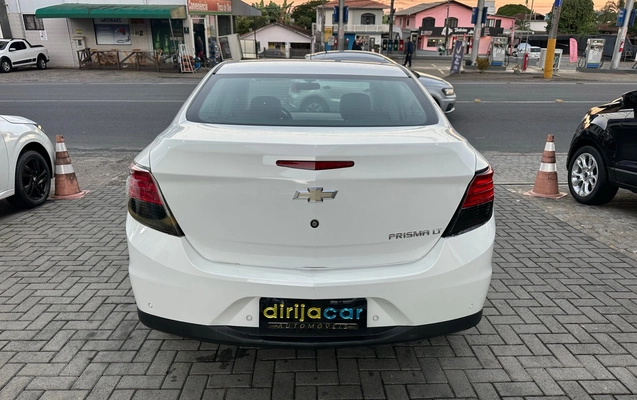 imagem-https://www.socarrao.com.br/sc-vehicle-images-prod/1417303/1781719834962-6fc1992d-15e7-4147-aa5d-5042b41a2cc4.jpeg