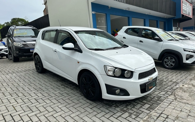 imagem-https://www.socarrao.com.br/sc-vehicle-images-prod/1417691/1783788238540-7a749560-d853-40c7-9015-7ff5f17d147c.jpeg