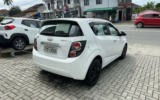 imagem-https://www.socarrao.com.br/sc-vehicle-images-prod/1417691/1783788238542-a63d3c6f-25ab-4c9f-a4f0-f76213444468.jpeg