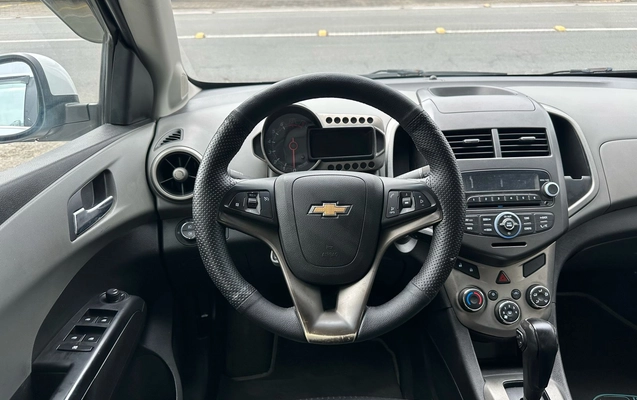 imagem-https://www.socarrao.com.br/sc-vehicle-images-prod/1417691/1783788238548-3cbb6377-06b9-467b-8cae-8ee725f3da86.jpeg