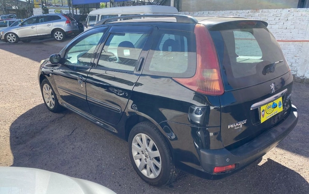 imagem-https://www.socarrao.com.br/sc-vehicle-images-prod/1418825/1784306280955-gb-88aaca2.jpeg