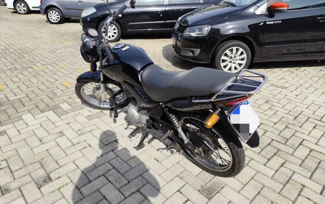 imagem-https://www.socarrao.com.br/sc-vehicle-images-prod/1419243/1778703761466-sXmnSMy35JWDZOhxq8NuKVtax7uPXERm.jpg