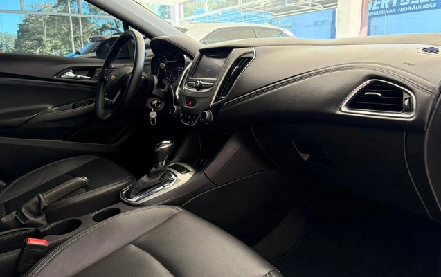 imagem-https://www.socarrao.com.br/sc-vehicle-images-prod/1420190/1781791262798-0b4e8352516e4068b62b282444c63a91_1781790223464.jpg