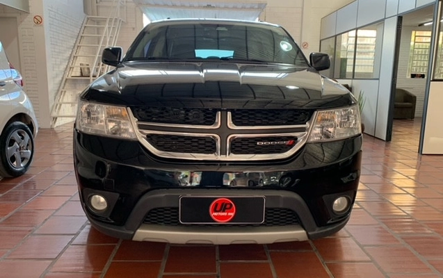 imagem-https://www.socarrao.com.br/sc-vehicle-images-prod/14204/1789139831314-JFJ1ZS6W5DzkbsP4CdhjncCWV7aC2lCq.jpg