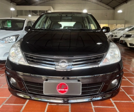 Nissan TIIDA 2012 Preto — foto 1 de 3