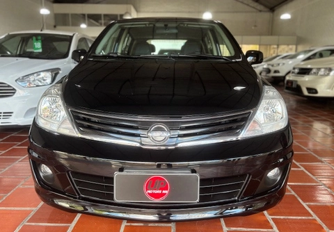 Nissan TIIDA 2012 Preto — foto 1 de 3