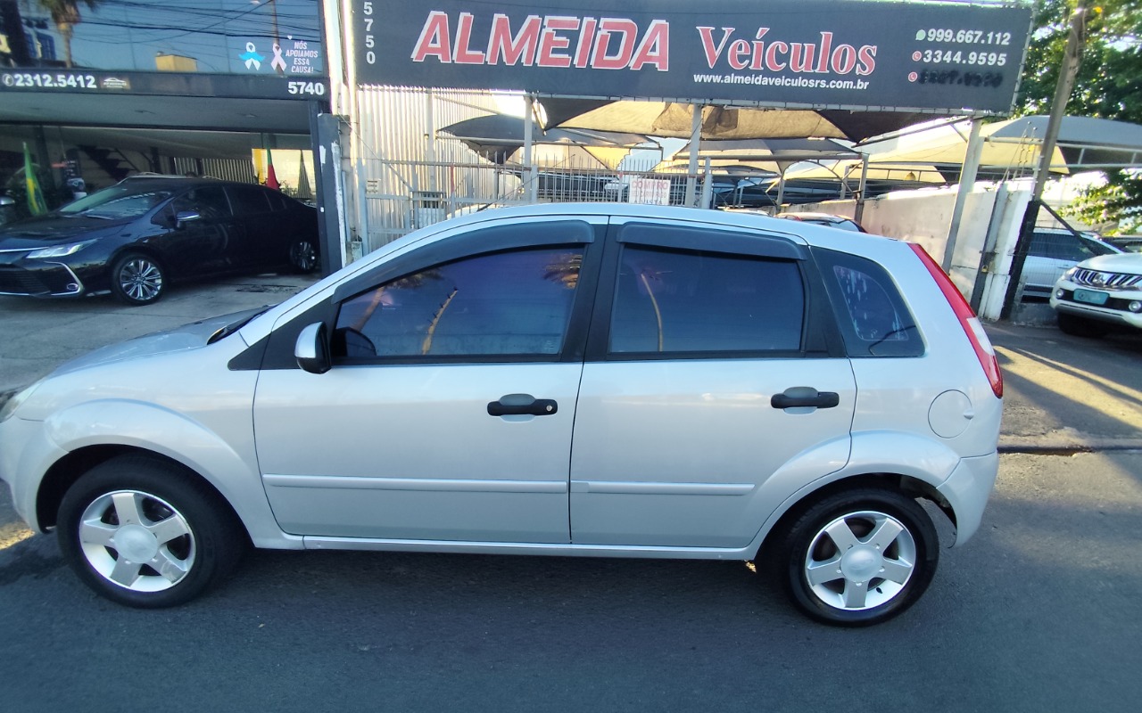 Ford Fiesta Class 1.6 8V 98cv 5p na cor Prata no Porto Alegre / RS - 1420844