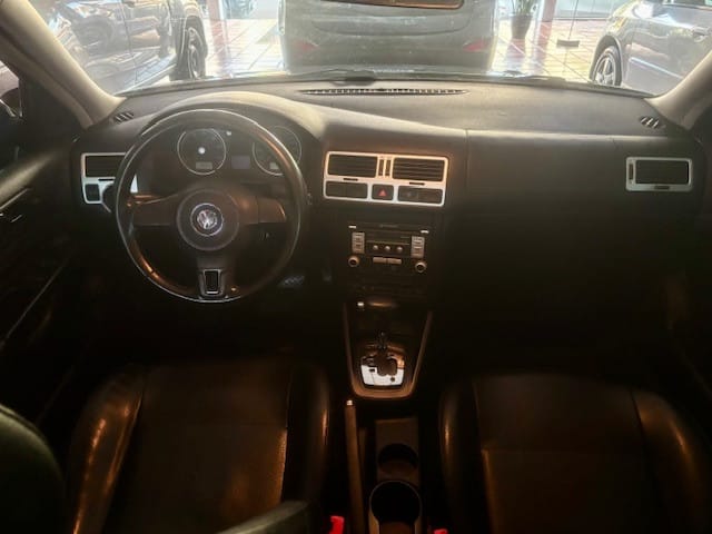 imagem-https://www.socarrao.com.br/sc-vehicle-images-prod/14218/1769987995129-7037956OR_1762288149_36_600.jpg