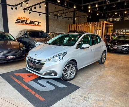 Peugeot 208 2017 Prata — foto 1 de 3