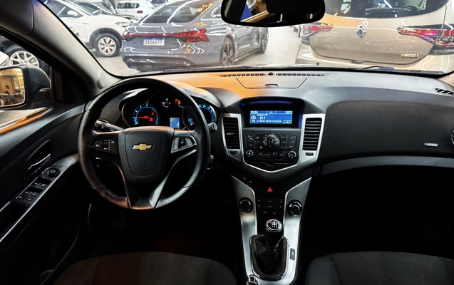 imagem-https://www.socarrao.com.br/sc-vehicle-images-prod/1422283/1778708211831-003_0945bafe8440225012ea4add629a8615.jpg