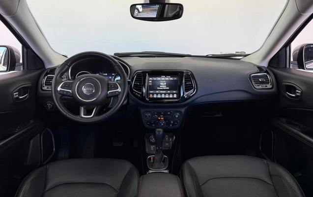 imagem-https://www.socarrao.com.br/sc-vehicle-images-prod/1423985/1788182009205-8082483_1_B_48103b0f91.jpeg